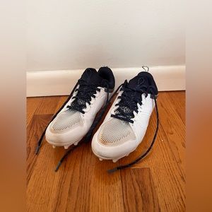 Women’s Under Amour “Glory” Lacrosse cleats